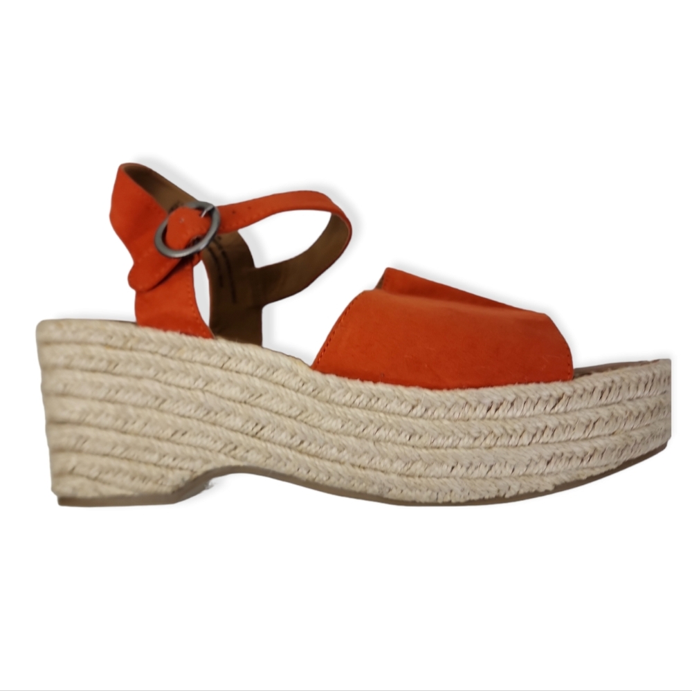 NWOB Universal Threads Espadrille Sandals Size 11 Orange Faux Suede PRICE FIRM